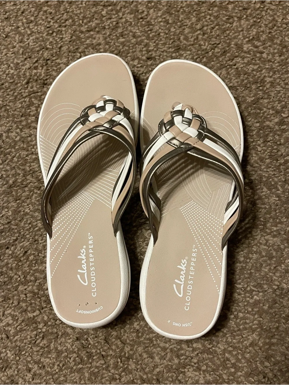Clarks Cloudsteppers Beige and Metallic Woven Thong Sandals - Picture 2 of 5